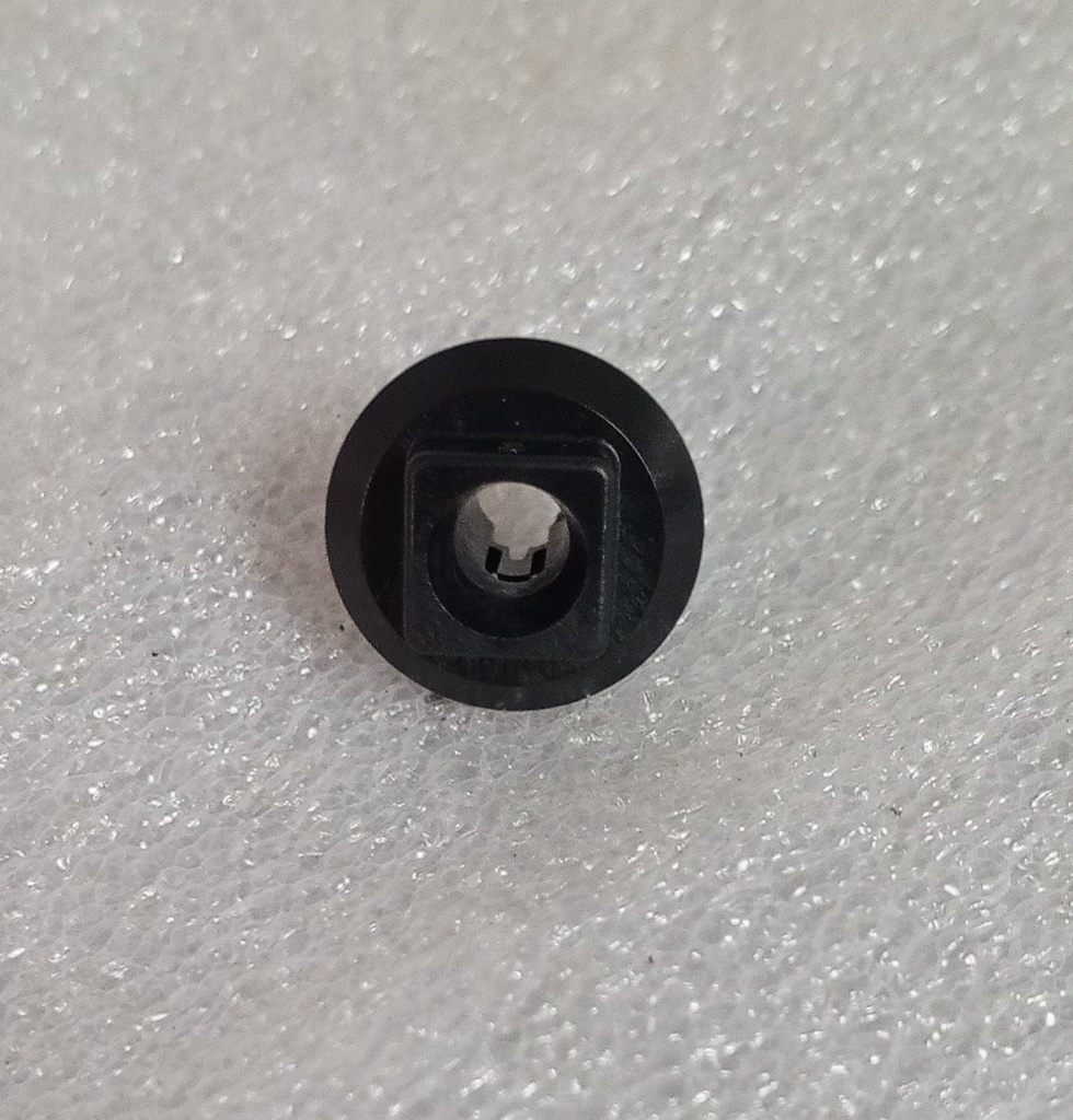 [MR393386] - MITSUBISHI | GUIA TORNILLO BOMPER/DEL 6MM