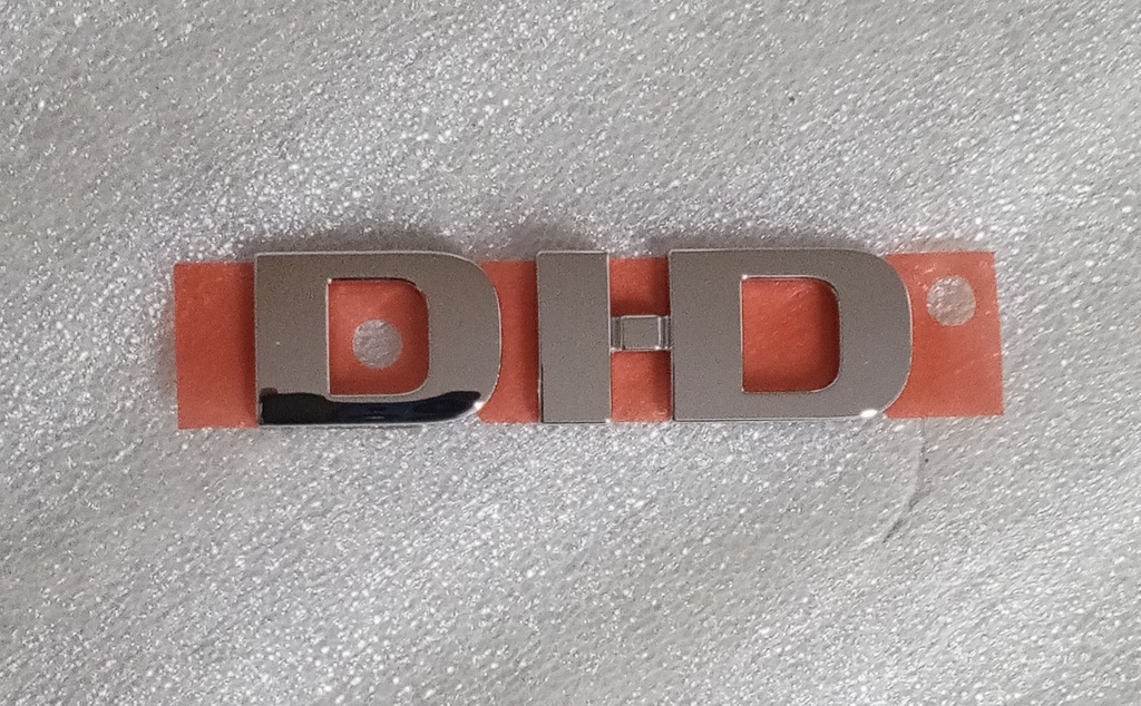 [7415A068] - MITSUBISHI | EMBLEMA DIESEL