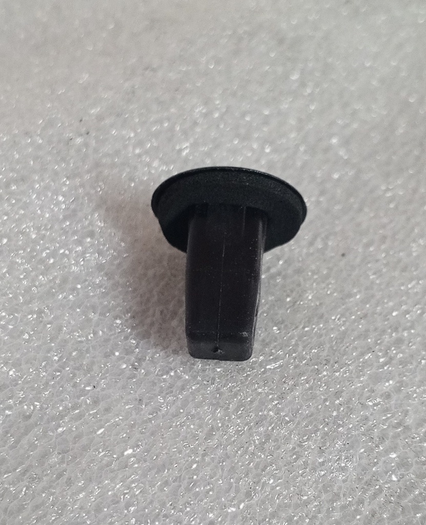 [MB088341] - MITSUBISHI | BROCHE TAPIZADO L200/81   