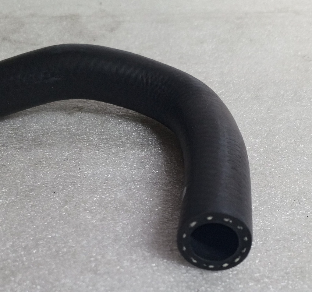 [MB831061] - MITSUBISHI | KIT MANGUERAS CALEFACCION 