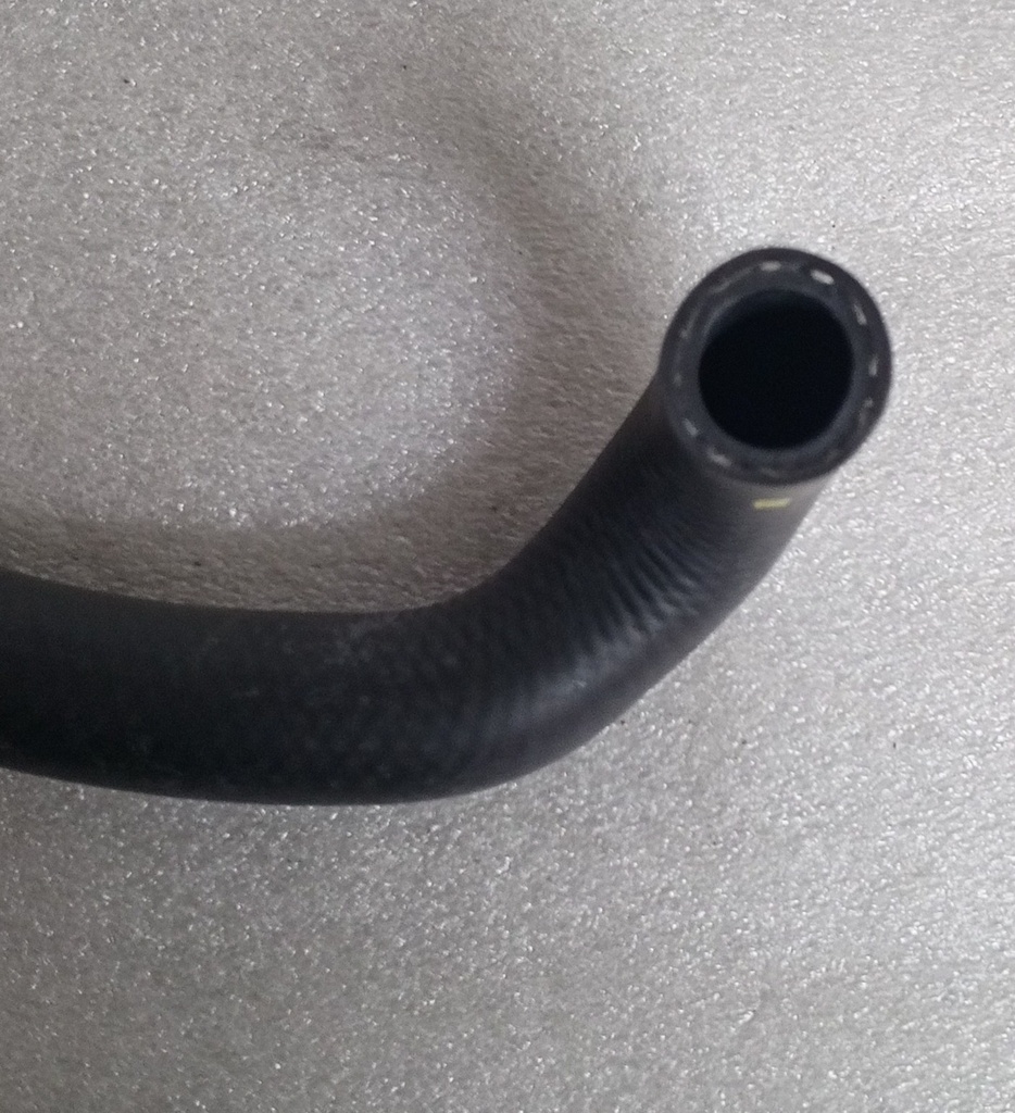[MB831061] - MITSUBISHI | KIT MANGUERAS CALEFACCION 