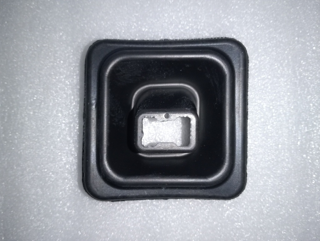 [MR110088] - MITSUBISHI | GUARDAPOLVO HORQUILLA EMBRAG MONT98