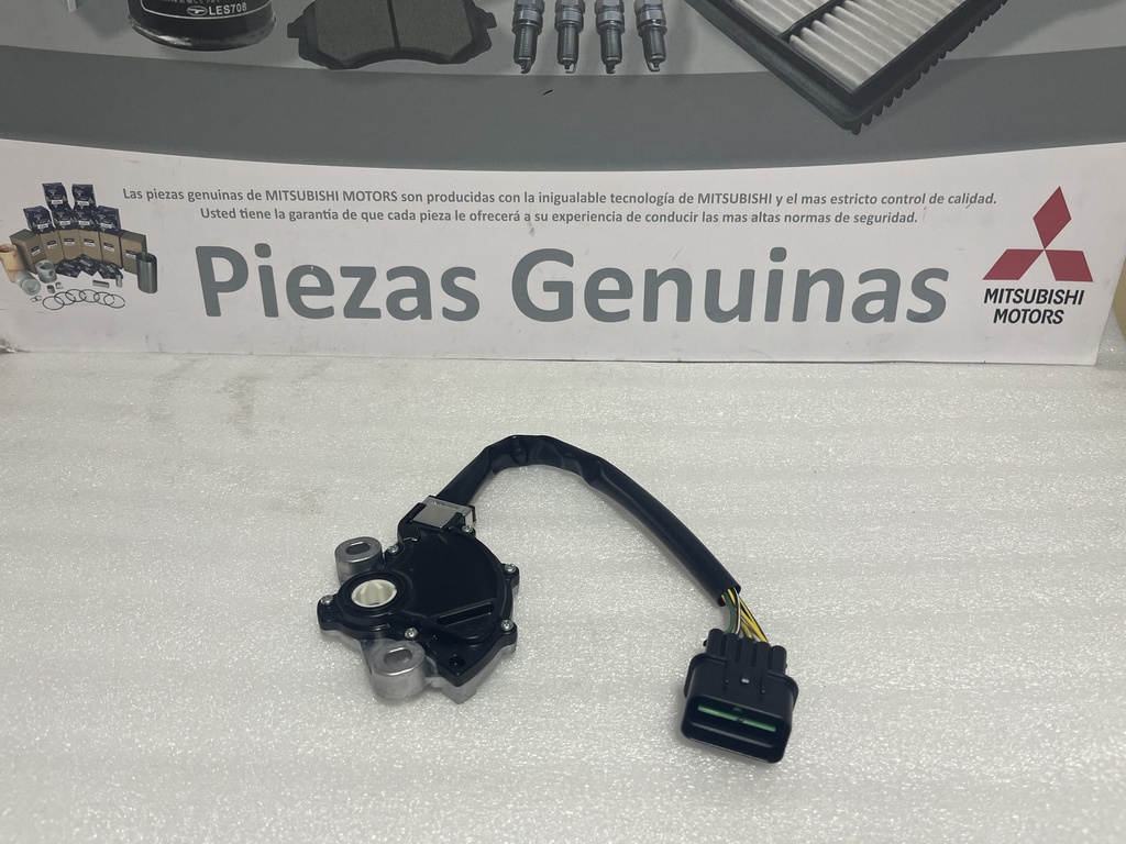 [8604A053] - MITSUBISHI | INTERRUPTOR INHIBIDOR CAJA AUTOMAT.NATIVA