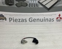 [MB896028 (cable R-B-punta4,5mm-rosca12mm-conector negro-cable 11cm)] - MITSUBISHI | INTERRUPTOR PALANCA CAJA  