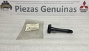 [MB789851] -  | GUIA APOYACABEZA SILLA TRASERA MONTERO V43W - GRIS