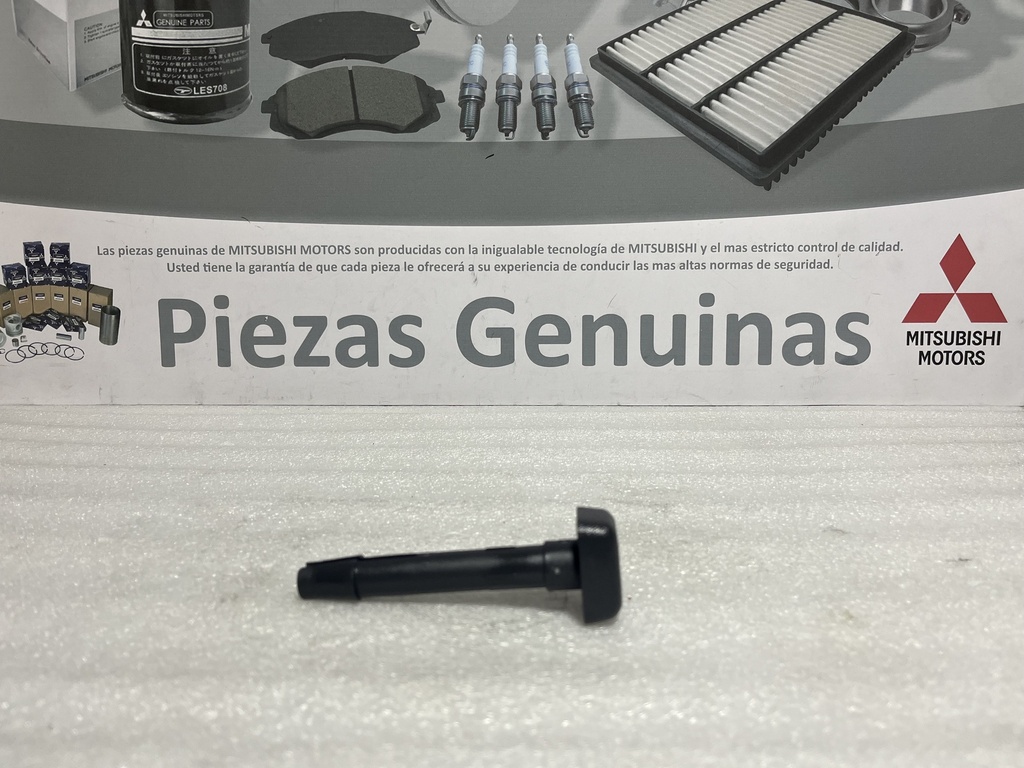 [MB789851] -  | GUIA APOYACABEZA SILLA TRASERA MONTERO V43W - GRIS