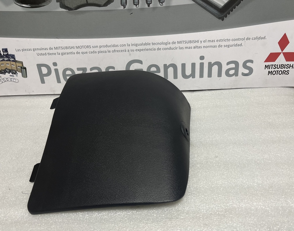 [MB690422] - MITSUBISHI | TAPA GATO GRIS MONTERO