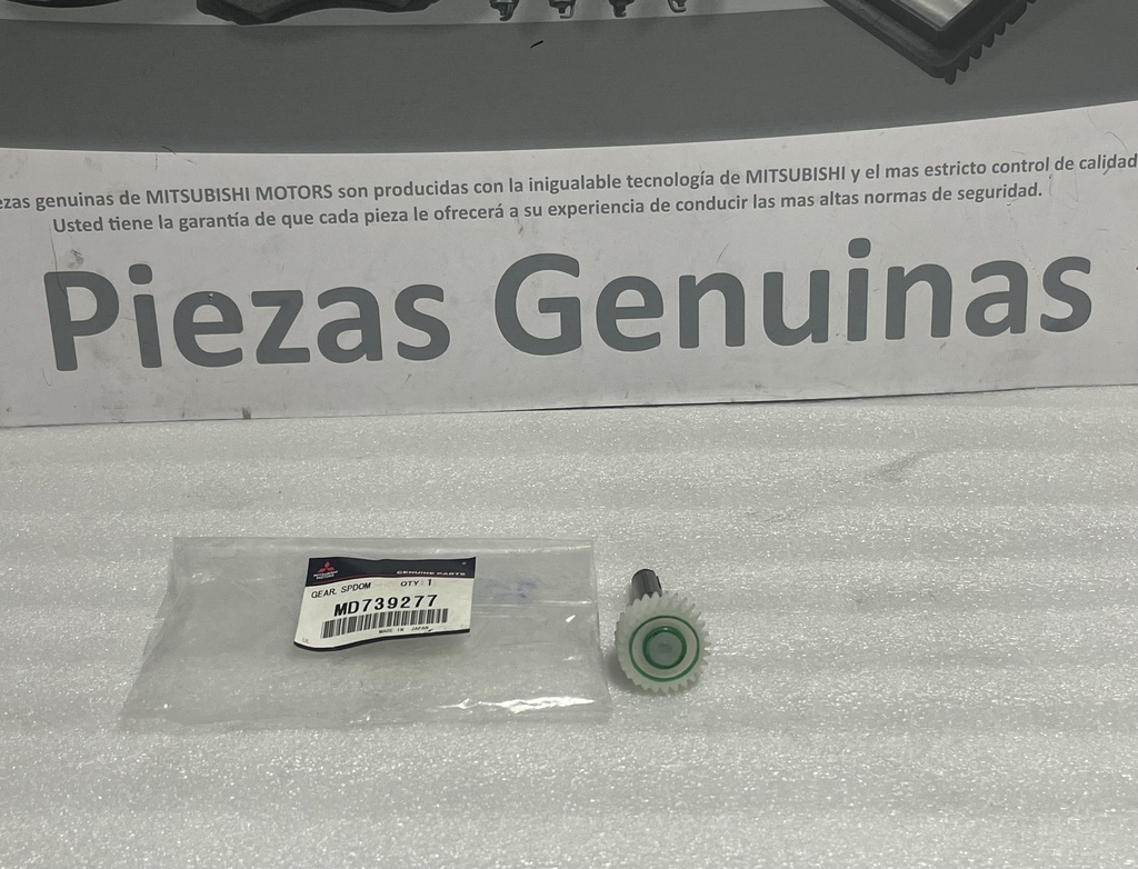 [MD739277] - MITSUBISHI | PIÑON VELOCIMETRO (NYLON) (27 DIENTES)