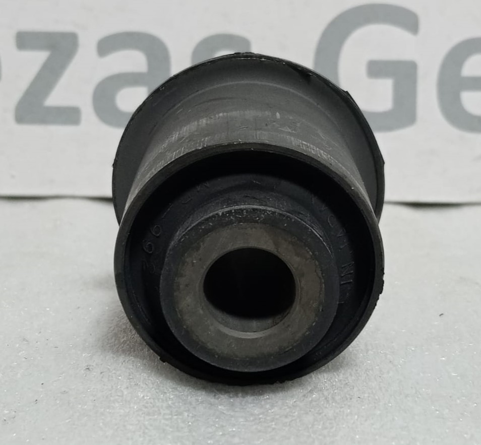 [MR992256] -  BUJE TIJERA INFERIOR PARTE DELANTERA MITSUBISHI SPORTERO / L-200