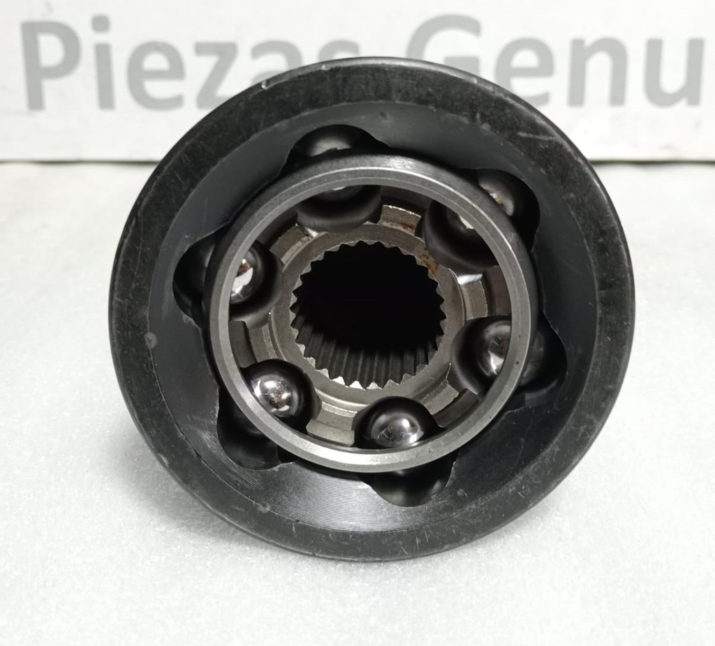 [MB160655] - PUNTA HOMOCINETICA MITSUBISHI MONTERO 82 / 86 LADO RUEDA 