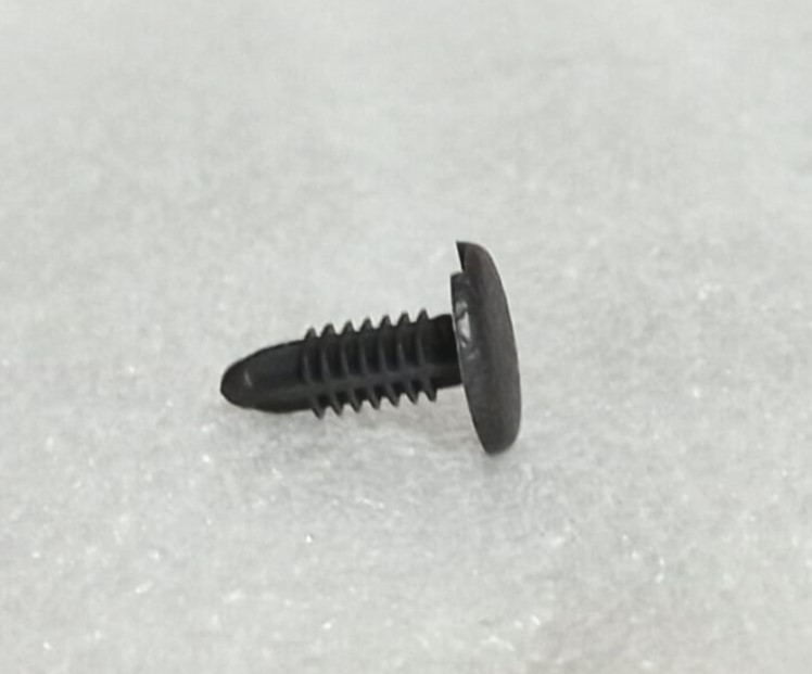 [MB849731] - MITSUBISHI | CLIP TAPIZADO MONTERO/92