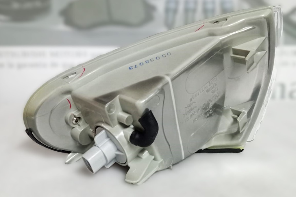 [MB821050] - DIRECCIONAL DELANTERA DERECHA MITSUBISHI COLT / 95 (BLANCA)