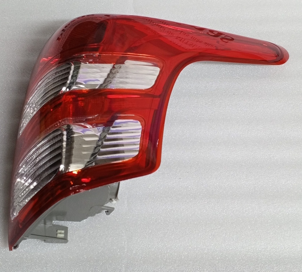 [8330A944] - DEPO-TAIWAN | STOP TRASERO DERECHO MITSUBISHI SPORTERO 2016/