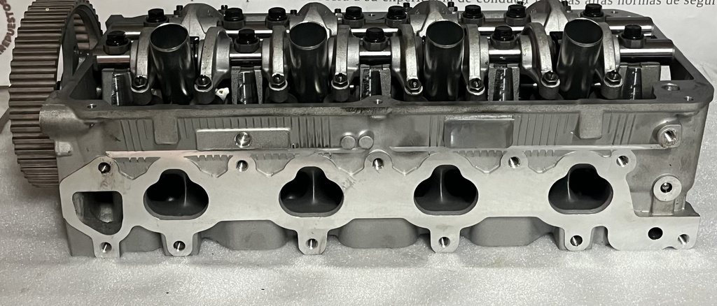 [MD305479] JILIN - CULATA MOTOR 4G64 /16 VALV. MITSUBISHI L-300 / MONTERO V11W / ADVANCER  (COMPLETA CON VALVULAS)                                                     