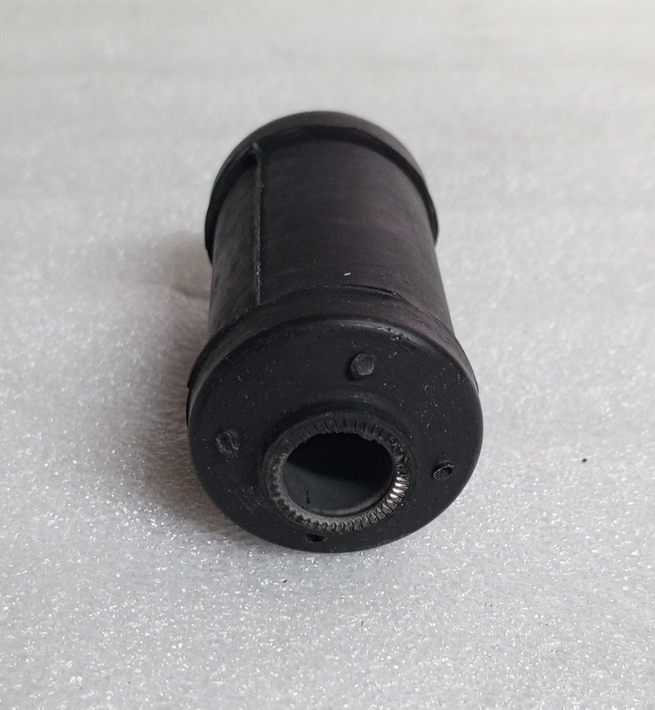 [54449-43000] - NACIONAL | BUJE TIJERA L300 SUPERIOR DELANTERO GRANDE (NAL)