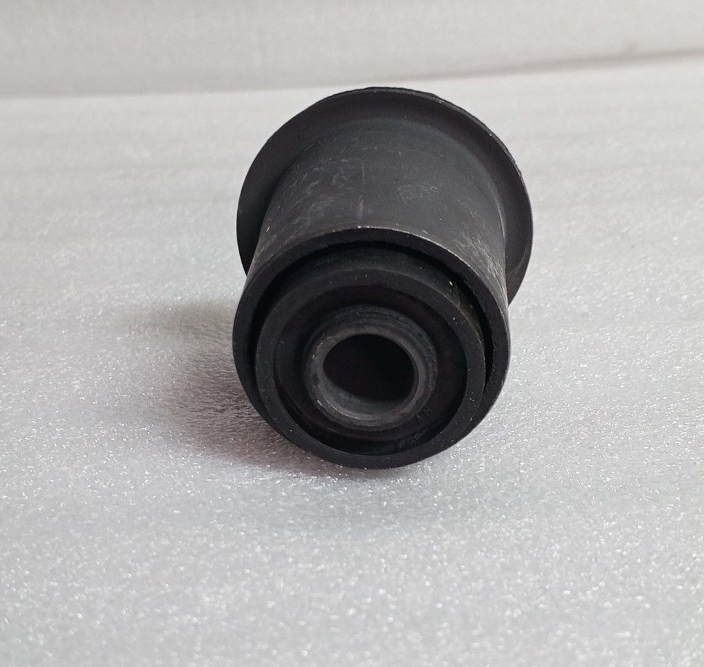 [48632-60040] BUJE TIJERA SUPERIOR TOYOTA PRAD