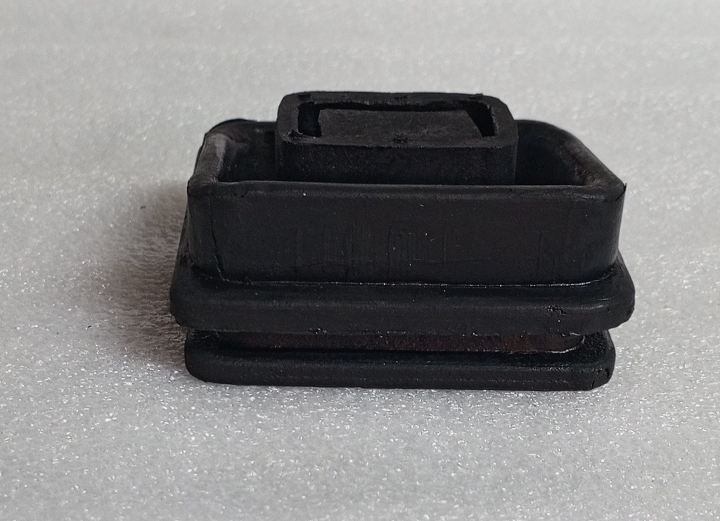 [ ME600761] NACIONAL -GUARDAPOLVO HORQUILLA MITSUBISHI MONTERO V6-3000 / V13 / V23 / V43 /