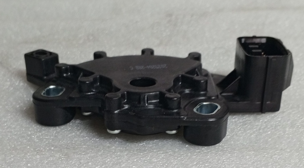 [8604A011] - INTERMOTOR-TAIWAN | INTERRUPTOR INHIBIDOR CAJA/AUTOMATICA LANCER CS3A