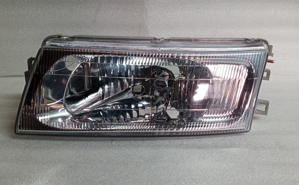[MR414231] - DEPO-TAIWAN | FAROLA DELANTERA IZQUIERDA LANCER 97/2001 / CK1/ CK4A (CAPOT PLANO EN LA PUNTA)