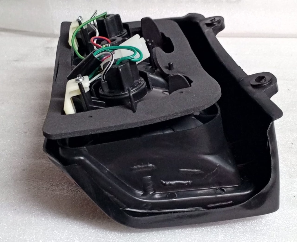 [214-1921AR] - LUCID-TAIWAN | STOP TRASERO DERECHO MITSUBISHI L-300 1990 / 2014