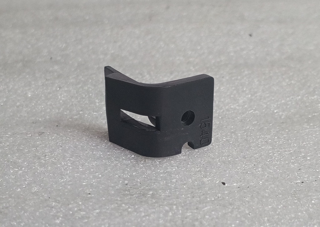 [MB683999] - MITSUBISHI | CLIP STOP TRASERO MONTERO 