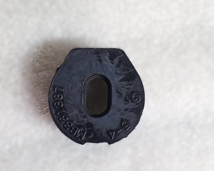 [MB331387] - MITSUBISHI | GUIA COMPUERTA