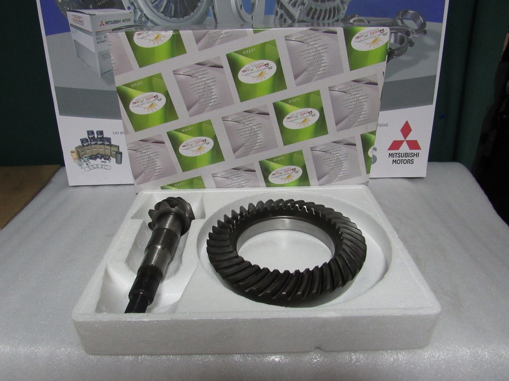 [MB527147] - ASAHI MIRAI - JAPON | CORONA Y SPEED MITSUBISHI MONTERO STD L042G 82/ ( 8X39) (sistema nacional)