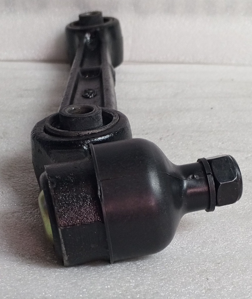 [MR296296] - MEVOTECH | BRAZO INFERIOR DERECHO SUSPENSION DELANTERA MITSUBISHI GALANT (LATERAL)