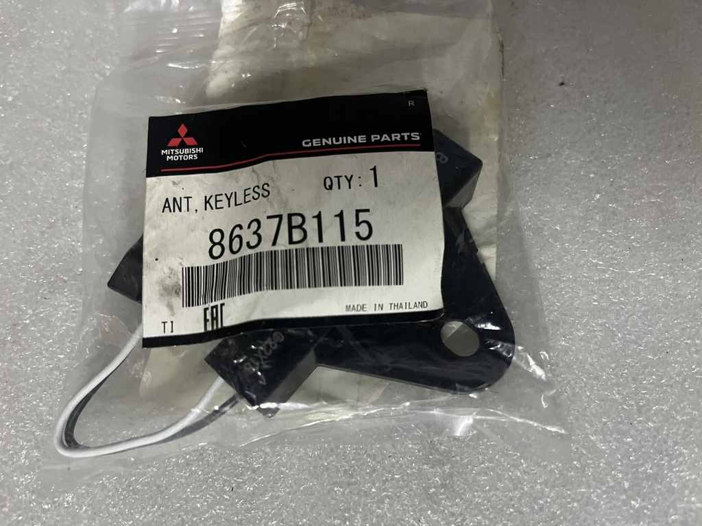 [8637B115] - MITSUBISHI - ANTENA KEYLESS COMPUERTA
