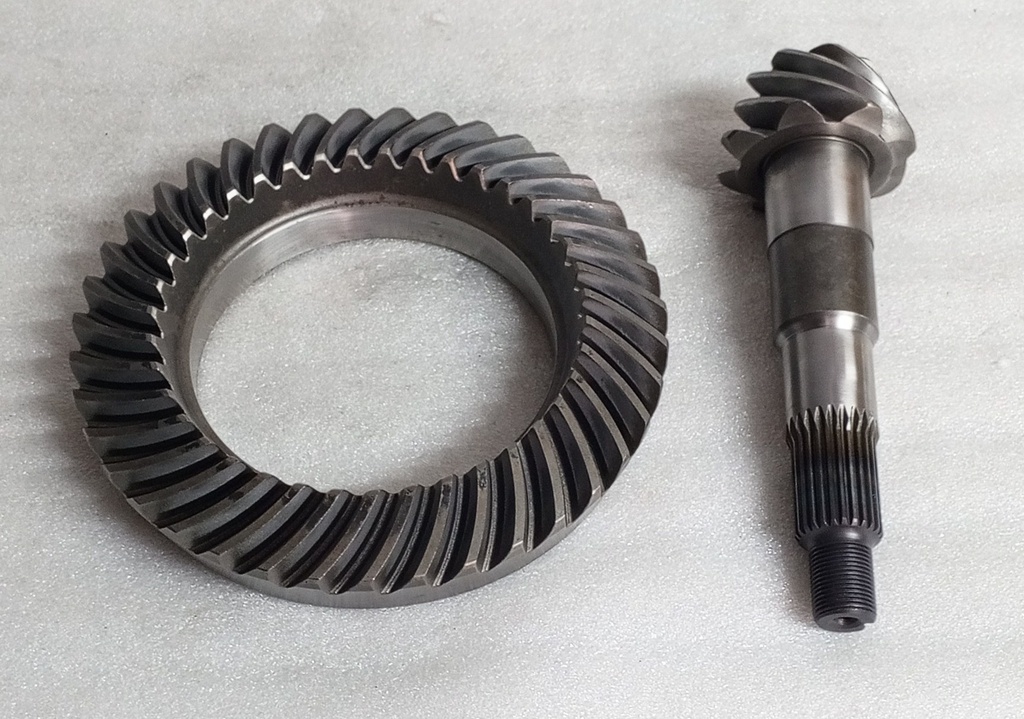 [MB527147] - ASAHI MIRAI - JAPON | CORONA Y SPEED MITSUBISHI MONTERO STD L042G 82/ ( 8X39) 