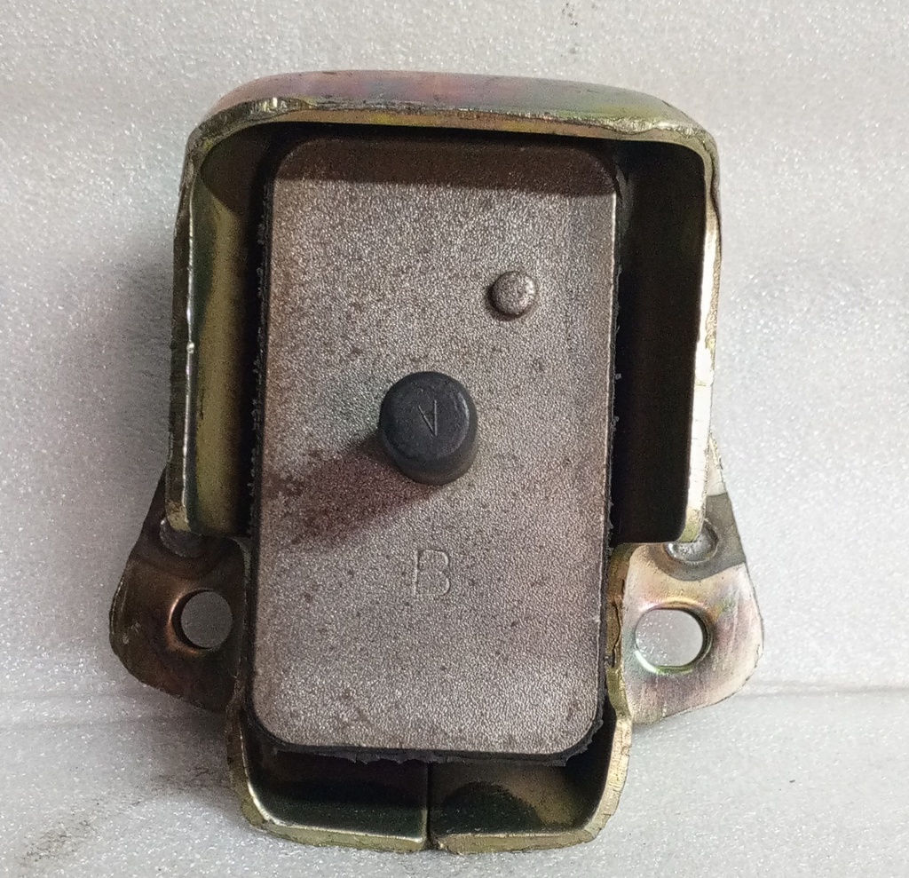 [MR961385] - TAIWAN | BUJE.SOPORTE/IZQ MOTOR L200 K74T