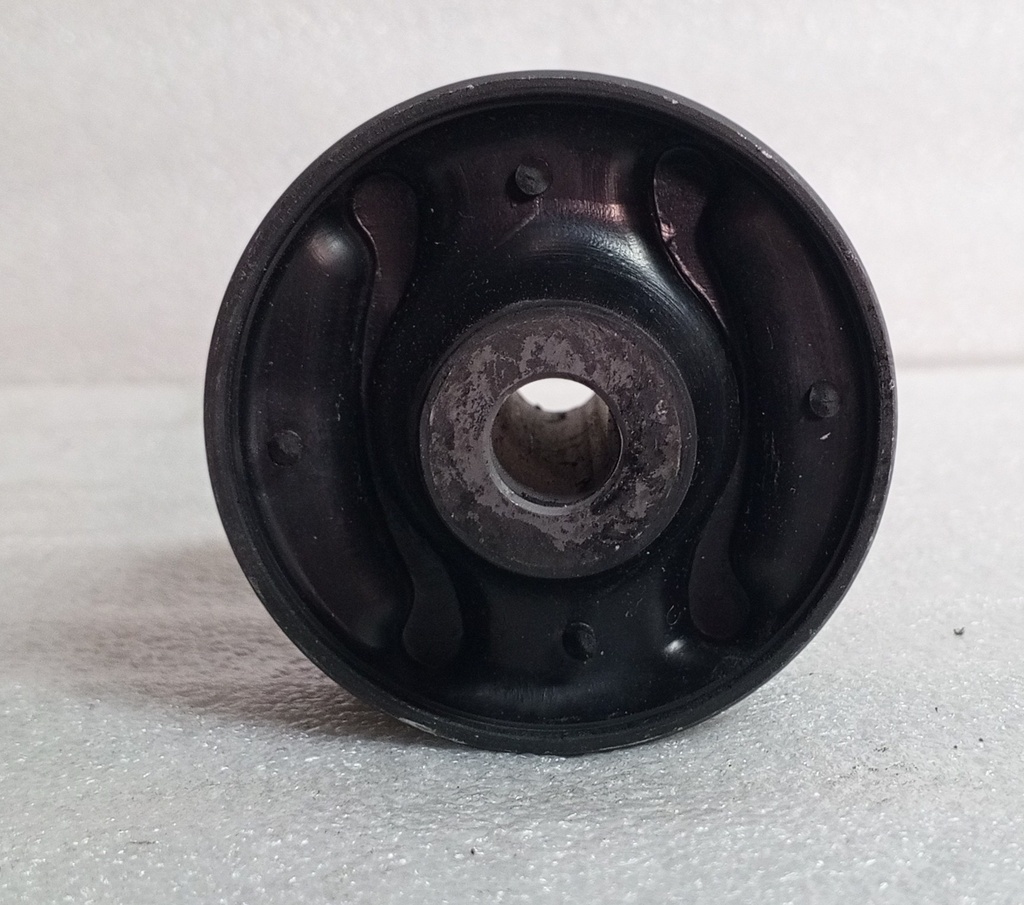 [MB809262] - TRC - JAPON | BUJE BRAZO COLG.SUSPENSION