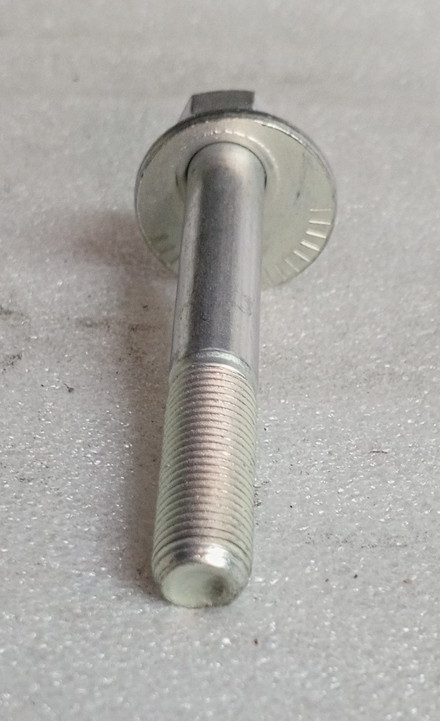 [MB809335] - MITSUBISHI | TORNILLO GRADUACION ALINEACION TRASERO / LANCER