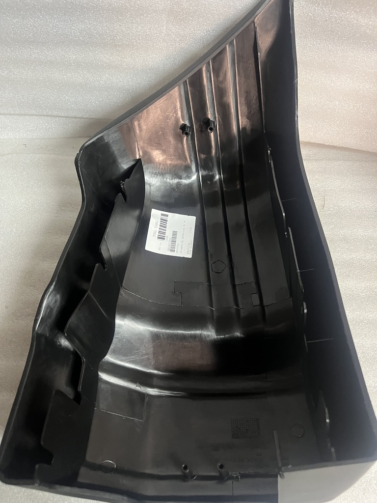 [MB831049] - TONG YANG - TAIWAN | PUNTERA BOMPER DELANTERO MONTERO HARD TOP (IZQUIERDA)