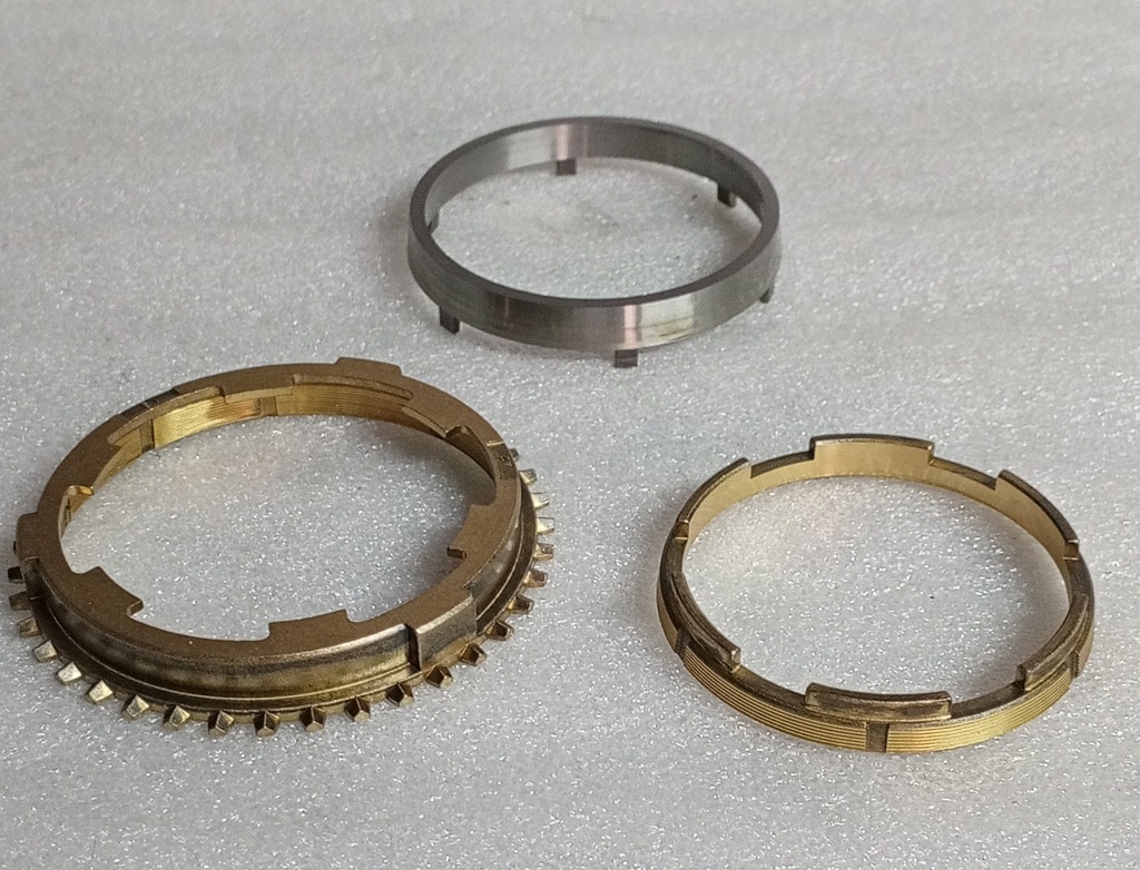 [ME581681] - MITSUBISHI | (F8)ANILLO SINCRON 1A. VEL.