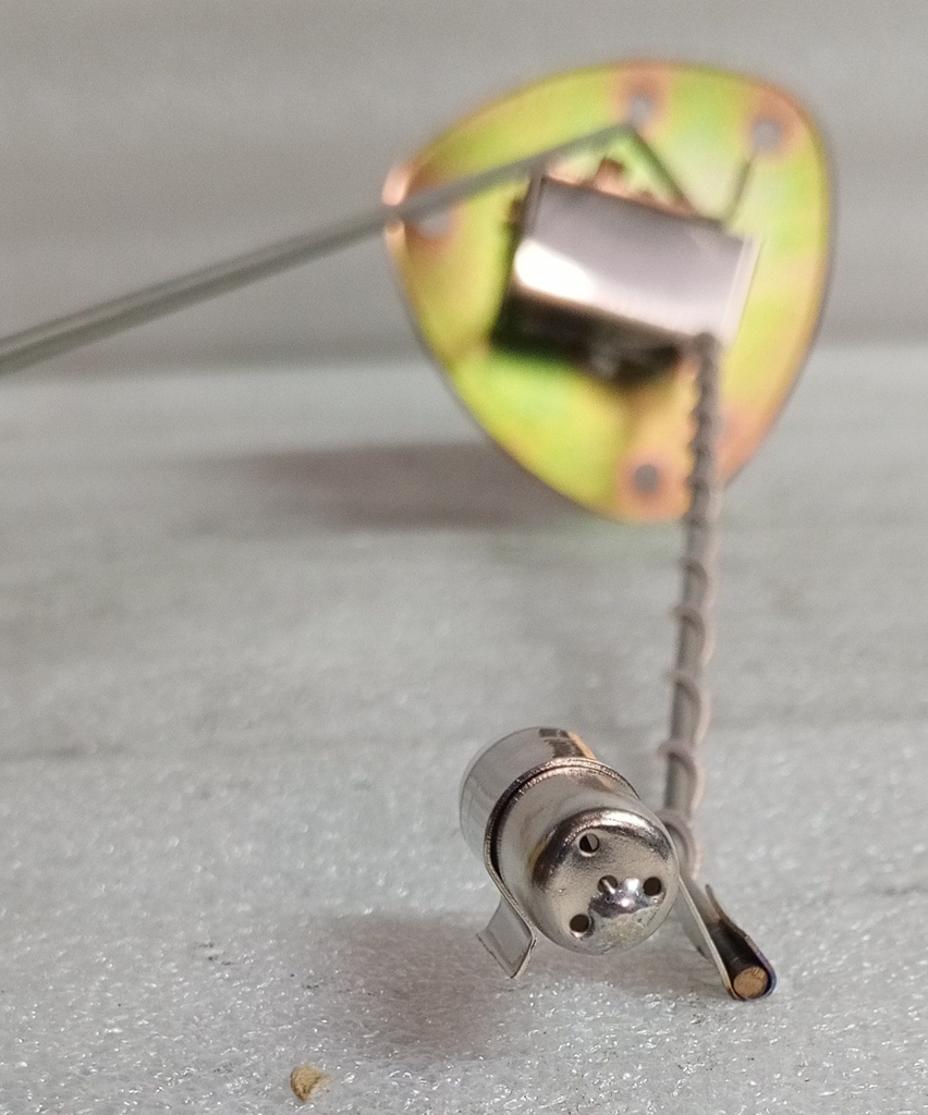 [MB571600] - JILIEN -TAIWAN | MEDIDOR TANQUE COMBUSTIBLE MONTERO V6-3000