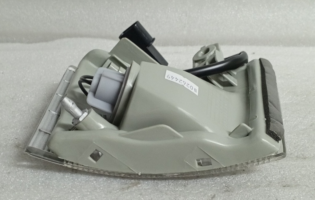 [ MC149155 ] DIRECCIONAL DELANTERA IZQUIERDA MITSUBISHI CANTER 1998-2006