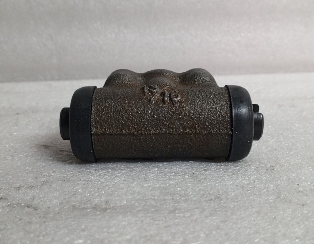 [MB238510] - TAIWAN | CILINDRO FRENO MONTERO STD TRASERO IZQUIERDO   (cilindro original)