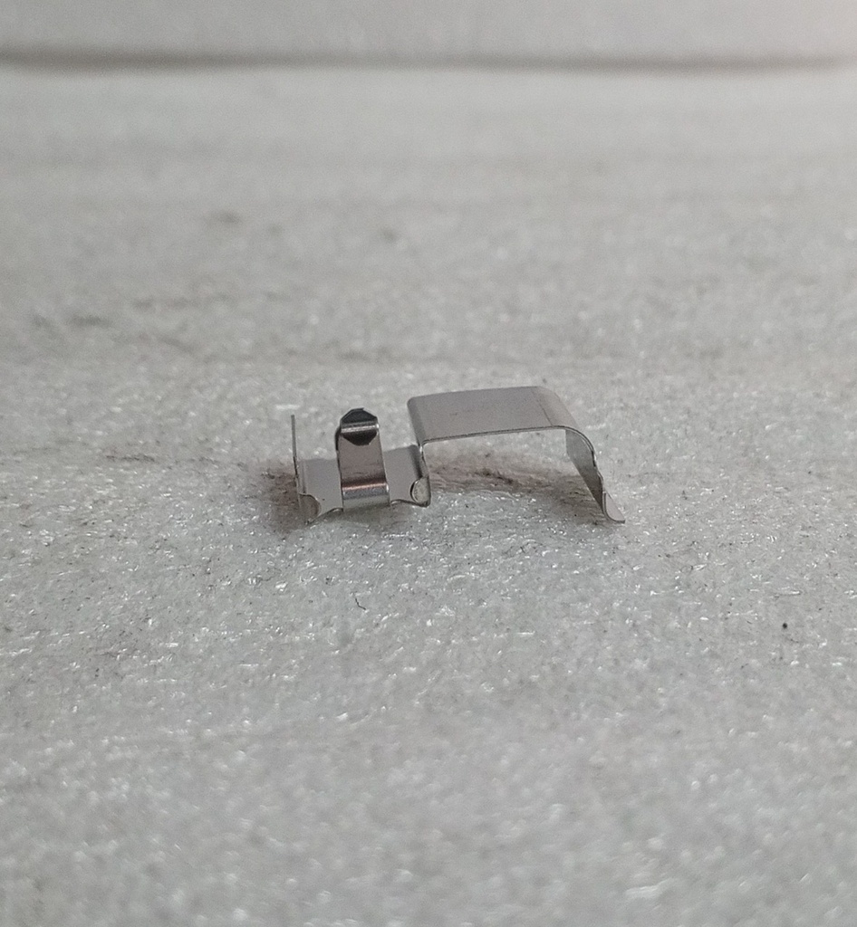 [MR569133] - MITSUBISHI | (F8)CLIP FRENO DEL.LANCER CS