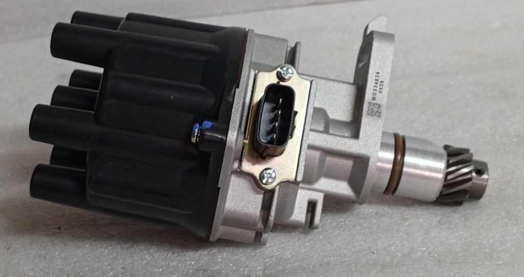 [MD334634] - TAIWAN - DISTRIBUIDOR MONTERO V6-3000 (4 PINES)