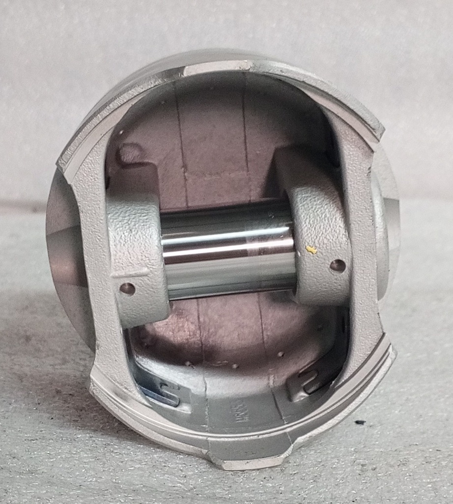 [M8653-0.50] - TOTO | PISTONES MOTOR MITSUBISHI (4G64)  L-200 / EXPO  0.50