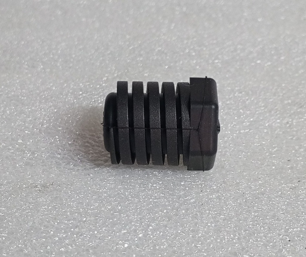 [MB926555] - MITSUBISHI - LIFT GATE BUMPER