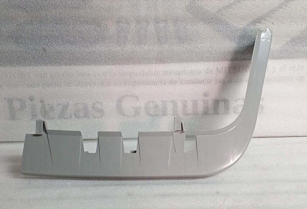 [ 214-3701R ] - DEPO - BOCE INF.ERIOR FARO MITSUBISHI  L-300 DERECHO 2007/