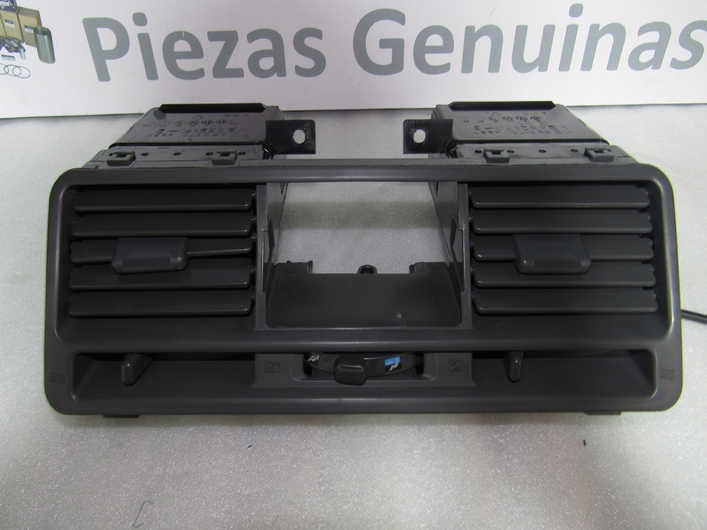 [MR308038] - MITSUBISHI | DIFUSOR CENTRAL AIRE PANEL INSTRUMENTOS