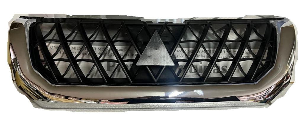 [MN167227] TAIWAN- PERSIANA NEGRA-CROMADA MITSUBISHI NATIVA 2003-