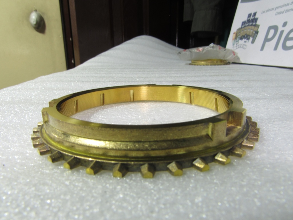[ME601295] - TEZUKA - JAPON | BRONCE CAJA MONTERO V6-3000