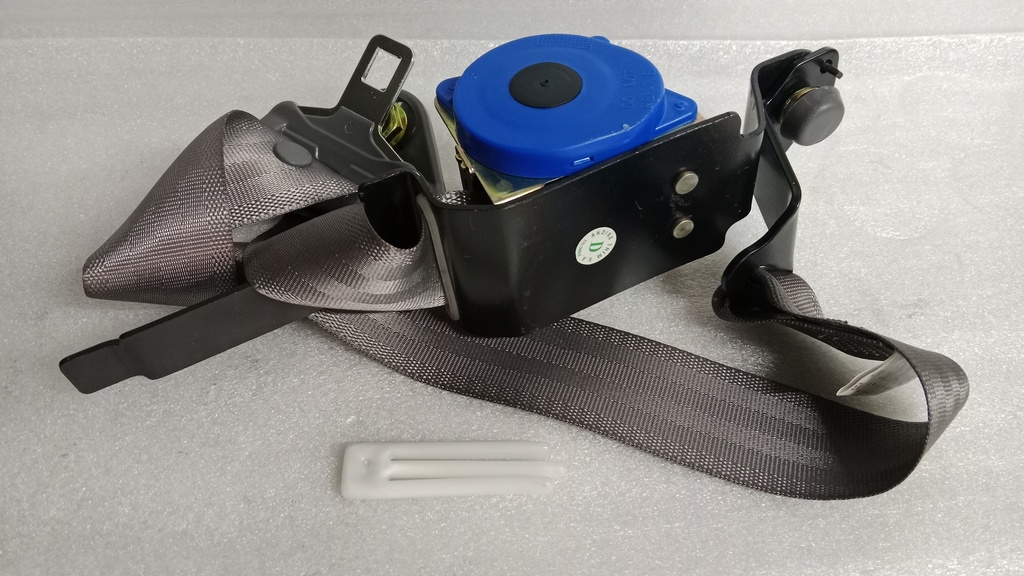 [M8L2-60-711B] - NACIONAL | CINTURON SEGURIDAD DELANTERO MONTERO HARDTOP