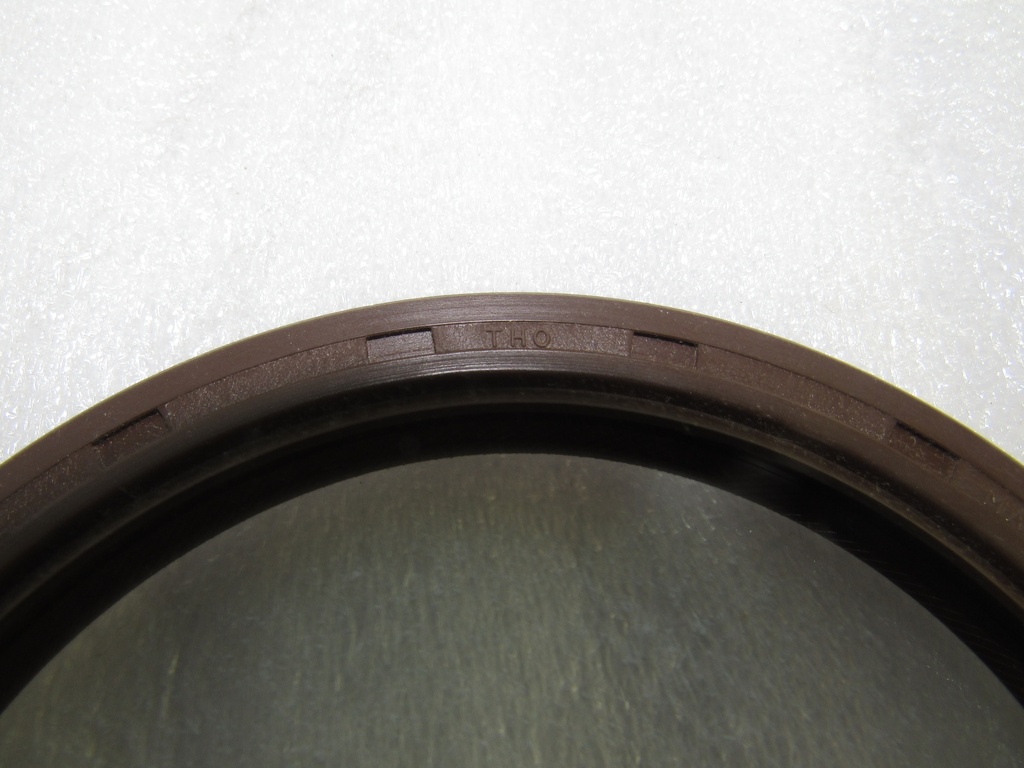 [MD120699] - THO-JAPON | RETENEDOR TRAS. CIGÜEÑAL V6-3000 / V6-3500 / CAFÉ