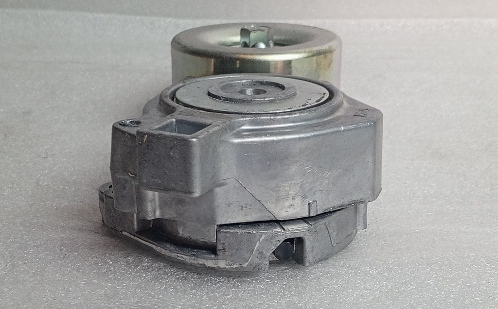 [1345A078] - JOMO-TAIWAN | (MK)TENSOR CORREA ALTERNADOR MONTERO SPORT KS5W 3.0 24 VALV 6B31 (FIJO BASE)