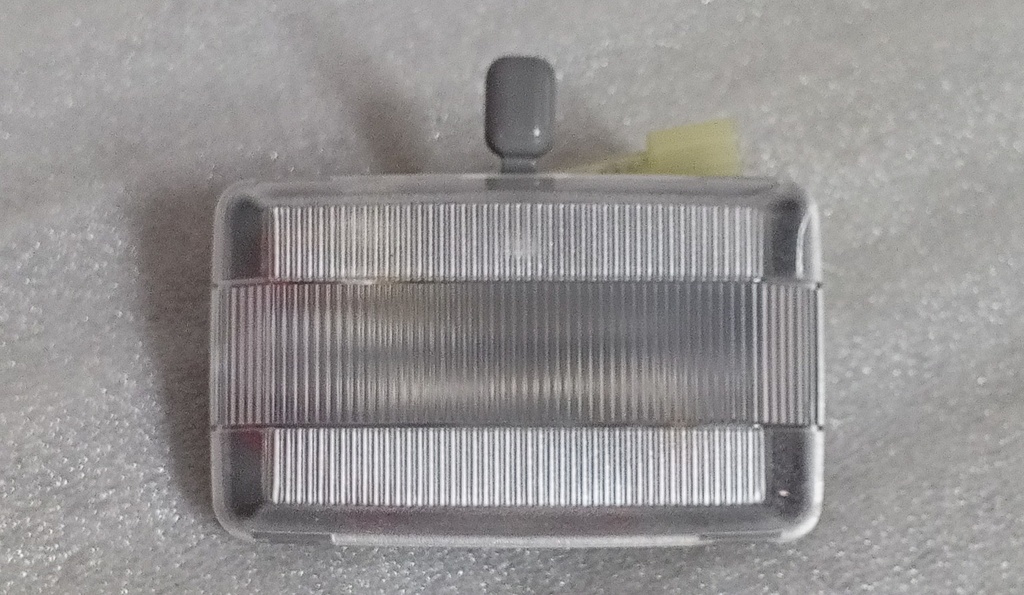 [MB774962] - MITSUBISHI | LAMPARA TRASERA TECHO
